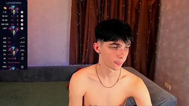 Aaron Boom online show from September 2025 01:17:01 AM