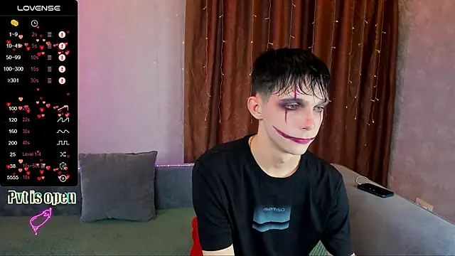 Aaron Boom online show from October 2025 10:22:02 PM