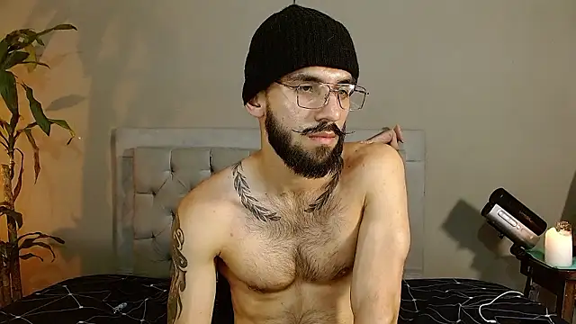 Mr WhiteCock online show from December 2024 08:29:01 PM