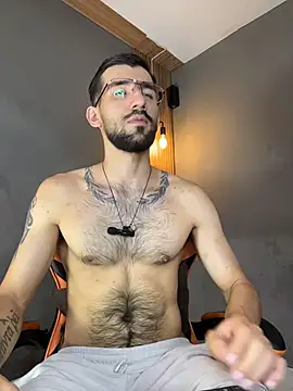 Snapshot of Mr_WhiteCock chatting on June 2026 04:08:02 PM Mr WhiteCock online show from June 2026 04:08:02 PM