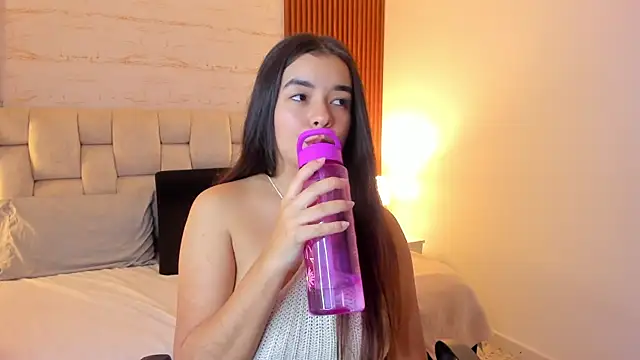 SophiaWylde online show from February 2025 09:46:02 AM