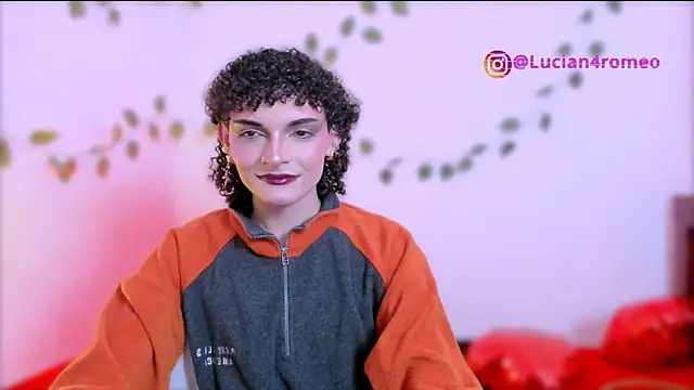 Snapshot of lucianromero chatting on January 2025 10:00:01 AM lucianromero online show from January 2025 10:00:01 AM