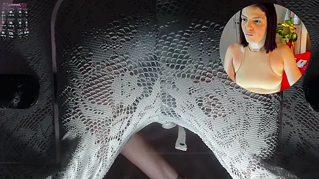 KatteMoss online show from September 2025 08:34:02 PM