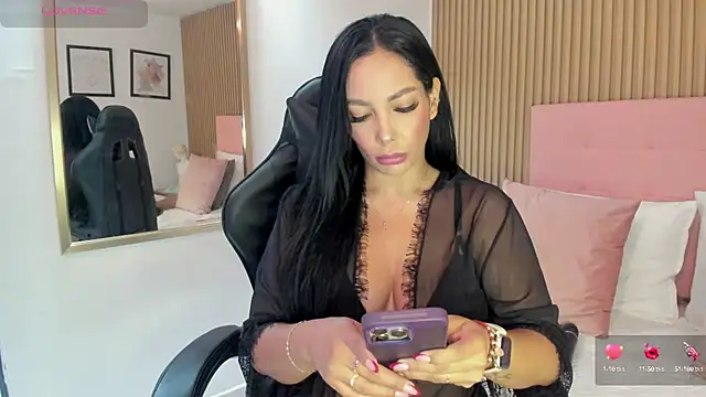 Dakota diaz  online show from January 2025 05:58:02 PM