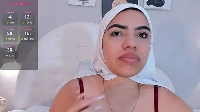 Umarani  online show from December 2024 10:18:01 PM