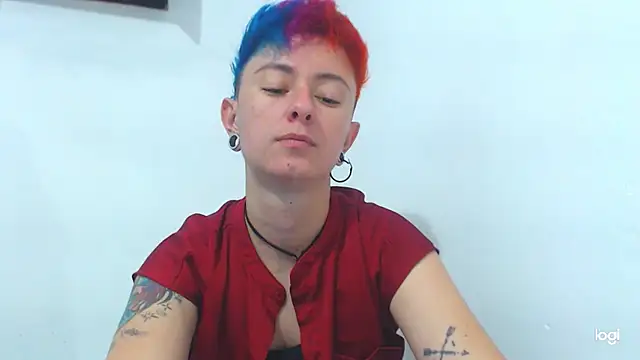 tomboyblue online show from December 2024 08:43:01 PM