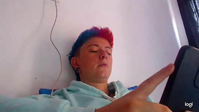 tomboyblue online show from December 2024 08:05:02 PM
