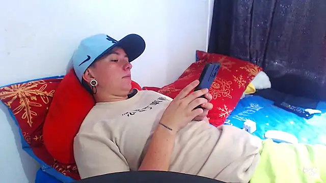 tomboyblue online show from December 2024 05:08:01 PM