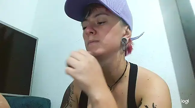 tomboyblue online show from March 2025 12:48:01 AM