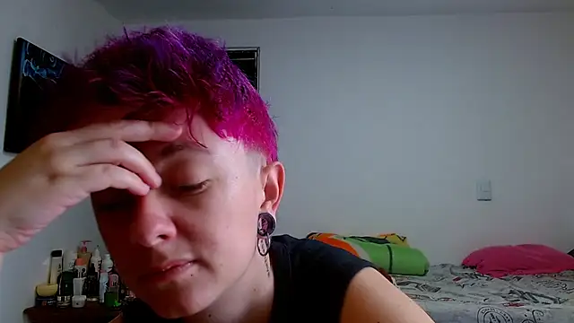 Snapshot of tomboyblue chatting on May 2026 05:31:01 PM tomboyblue online show from May 2026 05:31:01 PM