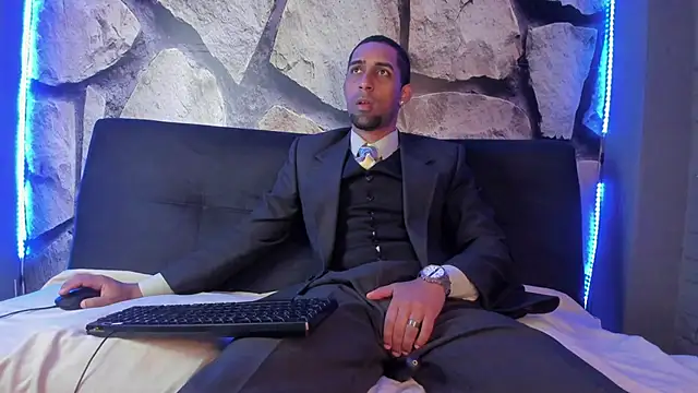 Paolo johnson online show from September 2025 11:34:02 AM