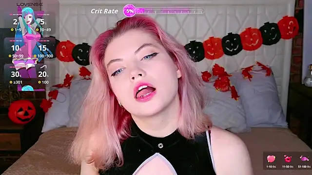 Lisa Adam online show from October 2025 05:03:01 PM