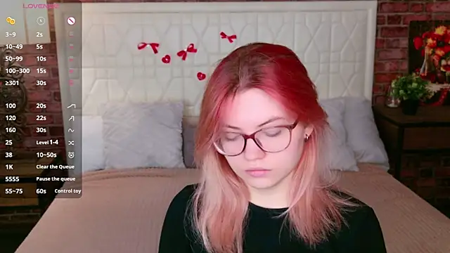 Lisa Adam online show from April 2026 04:01:02 PM