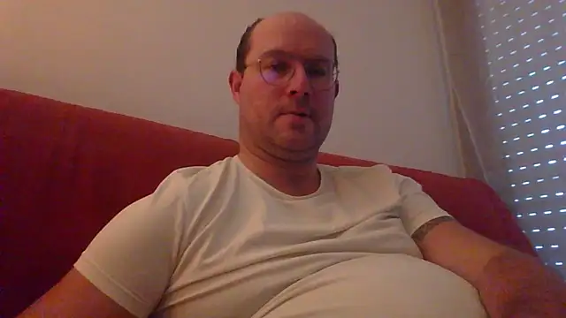 Snapshot of porompomperro chatting on December 2024 02:00:01 PM porompomperro online show from December 2024 02:00:01 PM