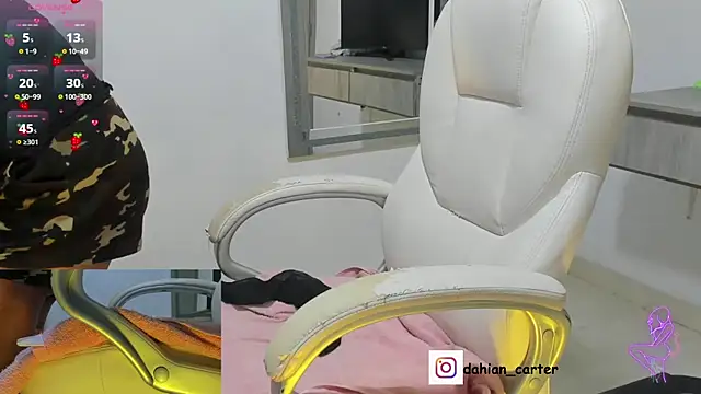 Snapshot of dahian_carter chatting on February 2026 10:38:02 AM dahian carter online show from February 2026 10:38:02 AM