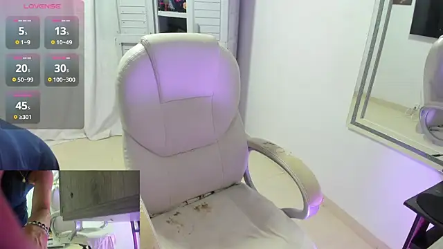 Snapshot of dahian_carter chatting on February 2026 10:36:02 AM dahian carter online show from February 2026 10:36:02 AM