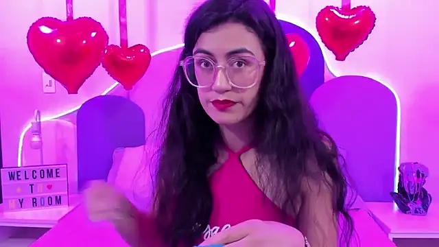 Snapshot of SophieGomez22 chatting on February 2025 11:18:02 AM SophieGomez22 online show from February 2025 11:18:02 AM