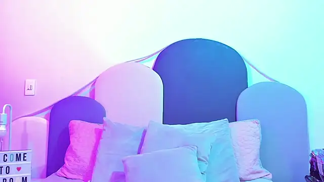 Snapshot of SophieGomez22 chatting on February 2025 02:22:02 PM SophieGomez22 online show from February 2025 02:22:02 PM