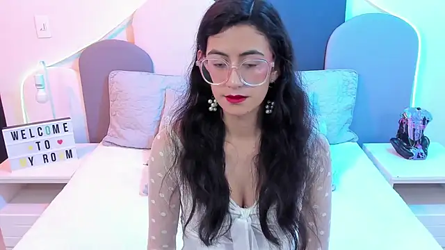 Snapshot of SophieGomez22 chatting on March 2025 11:17:01 AM SophieGomez22 online show from March 2025 11:17:01 AM