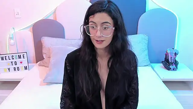 Snapshot of SophieGomez22 chatting on March 2025 11:22:02 AM SophieGomez22 online show from March 2025 11:22:02 AM