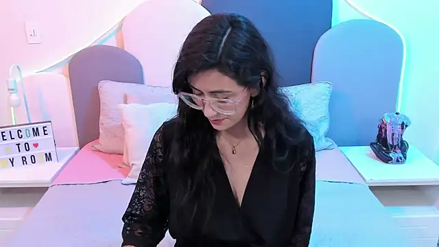 Snapshot of SophieGomez22 chatting on March 2025 05:50:02 PM SophieGomez22 online show from March 2025 05:50:02 PM