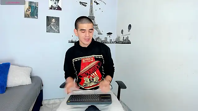 Ares Johnson online show from January 2025 10:01:01 PM