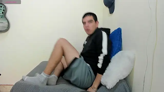 Ares Johnson online show from January 2025 07:18:01 PM
