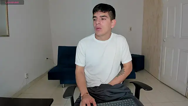 Ares Johnson online show from September 2025 11:33:01 AM