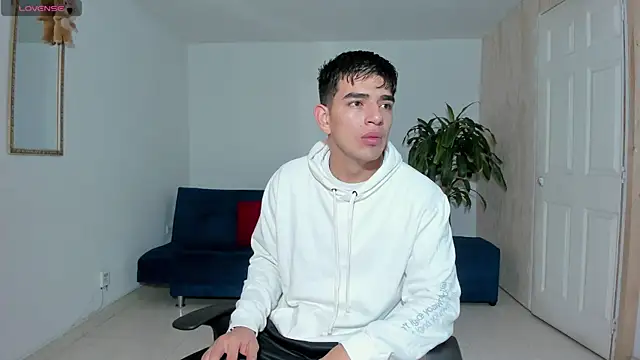 Snapshot of Ares_Johnson chatting on October 2025 12:15:01 PM Ares Johnson online show from October 2025 12:15:01 PM