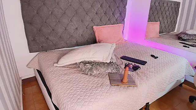 rebeca cortez  online show from December 2024 09:52:02 AM