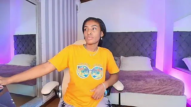 rebeca cortez  online show from January 2025 03:42:02 AM