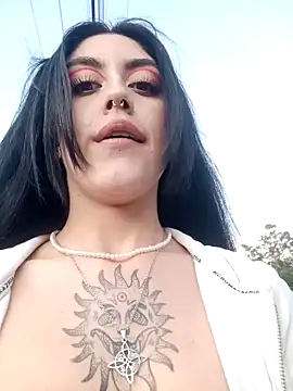 Snapshot of Mazikeen-- chatting on December 2024 10:17:01 PM Mazikeen-- online show from December 2024 10:17:01 PM