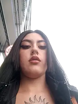 Snapshot of Mazikeen-- chatting on January 2025 10:51:01 PM Mazikeen-- online show from January 2025 10:51:01 PM