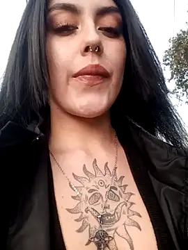 Snapshot of Mazikeen-- chatting on January 2025 10:35:01 PM Mazikeen-- online show from January 2025 10:35:01 PM