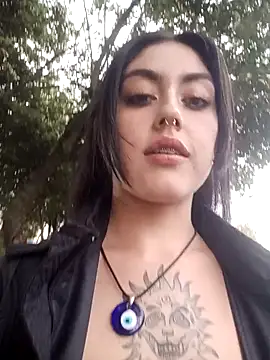 Snapshot of Mazikeen-- chatting on February 2025 10:21:02 PM Mazikeen-- online show from February 2025 10:21:02 PM