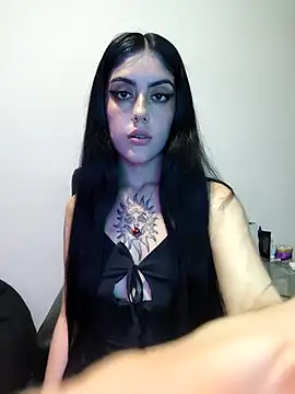 Snapshot of Mazikeen-- chatting on October 2025 10:08:01 PM Mazikeen-- online show from October 2025 10:08:01 PM