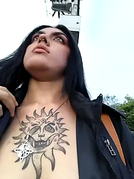 Snapshot of Mazikeen-- chatting on October 2025 10:32:02 PM Mazikeen-- online show from October 2025 10:32:02 PM