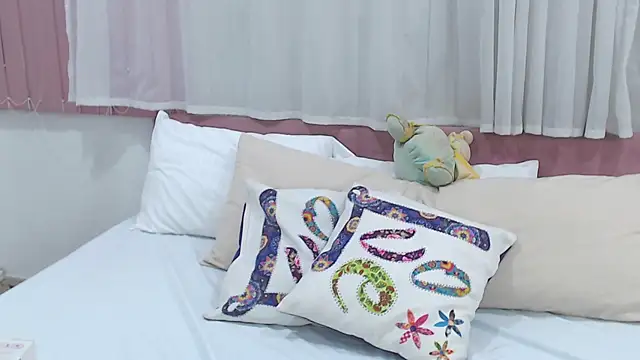 Snapshot of LexiiBloom chatting on January 2025 02:30:02 PM LexiiBloom online show from January 2025 02:30:02 PM