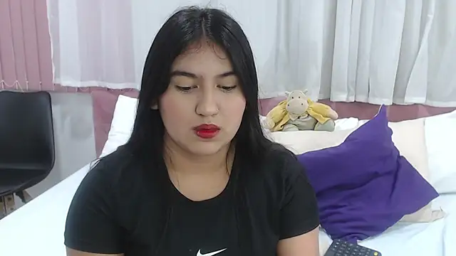 Snapshot of LexiiBloom chatting on February 2025 04:03:01 AM LexiiBloom online show from February 2025 04:03:01 AM