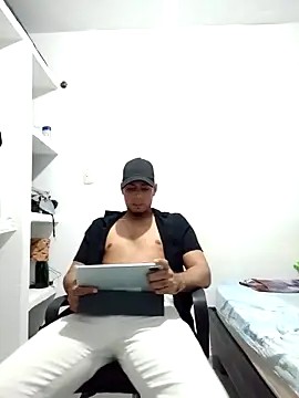 bonehur online show from October 2025 09:54:02 PM