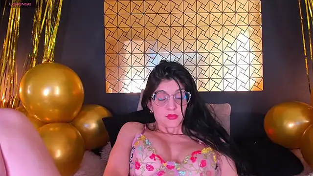 caro lyne  online show from February 2025 05:55:02 PM