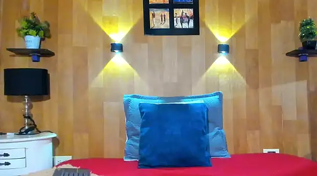 Snapshot of marianaa90 chatting on January 2025 03:39:02 PM marianaa90 online show from January 2025 03:39:02 PM