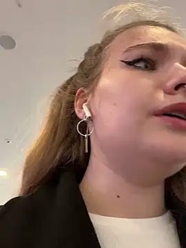 Snapshot of Holy_Tereza chatting on December 2024 06:48:01 PM Holy Tereza online show from December 2024 06:48:01 PM