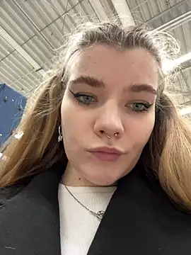 Snapshot of Holy_Tereza chatting on January 2025 03:23:02 PM Holy Tereza online show from January 2025 03:23:02 PM