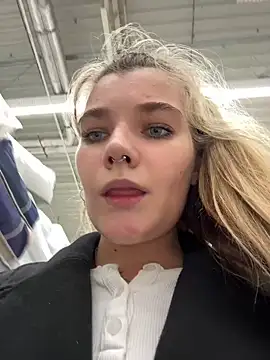 Snapshot of Holy_Tereza chatting on March 2025 03:18:02 PM Holy Tereza online show from March 2025 03:18:02 PM
