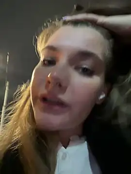 Snapshot of Holy_Tereza chatting on March 2025 03:18:01 PM Holy Tereza online show from March 2025 03:18:01 PM