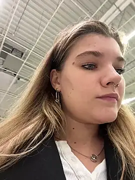 Snapshot of Holy_Tereza chatting on March 2025 03:19:01 PM Holy Tereza online show from March 2025 03:19:01 PM