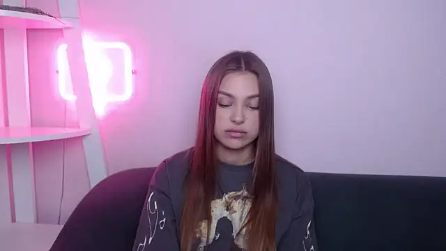 MilanaAngelAs online show from April 2026 07:36:01 PM