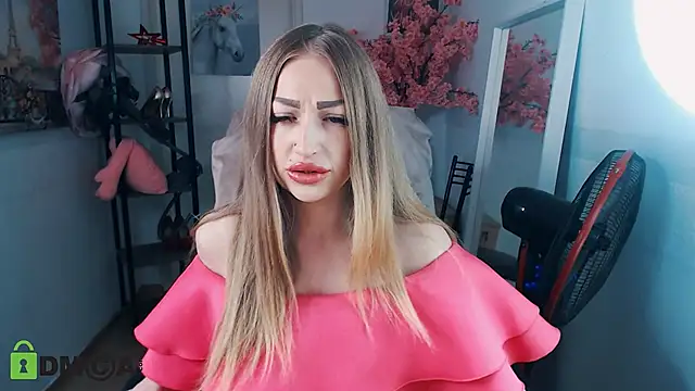 Snapshot of _KittyBoo chatting on January 2025 08:40:02 AM KittyBoo online show from January 2025 08:40:02 AM