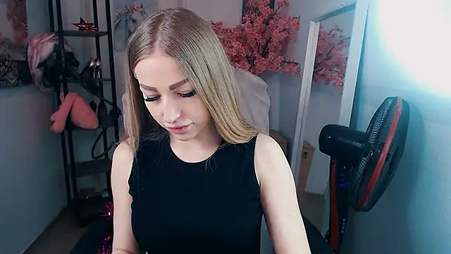 Snapshot of _KittyBoo chatting on February 2025 08:00:02 AM KittyBoo online show from February 2025 08:00:02 AM